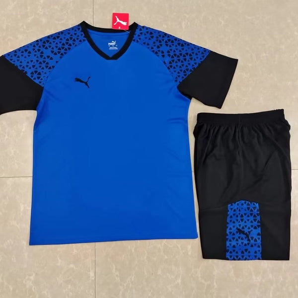 Ensemble match bleu foncé PUMA