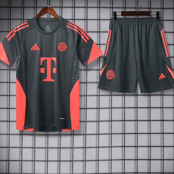ENSEMBLE ADIDAS BAYERN MUNICH 22/23