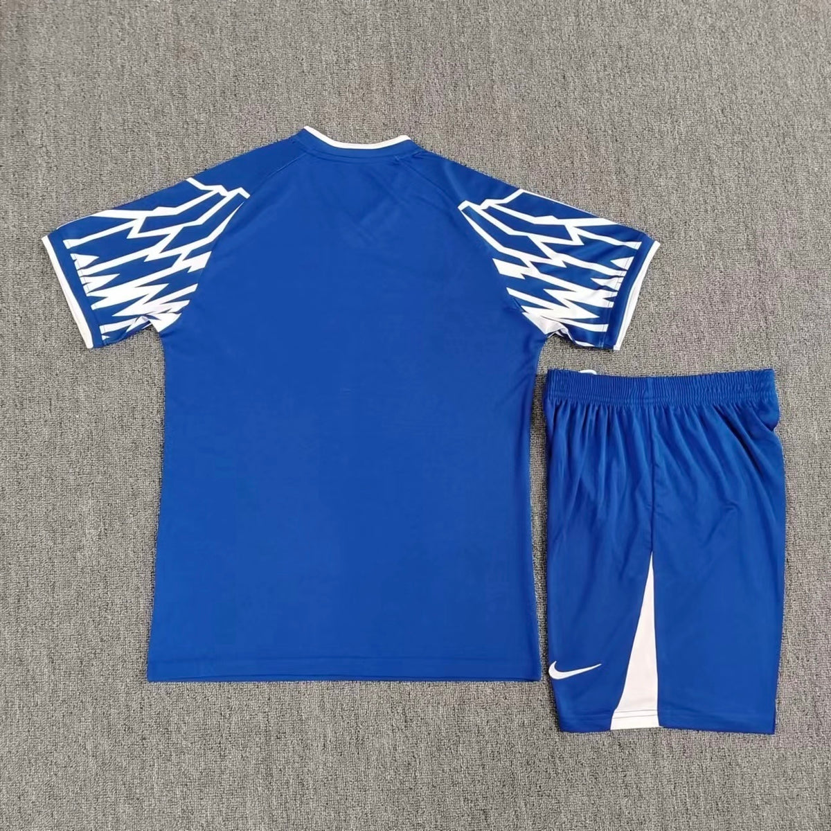 Ensemble match Nike bleu