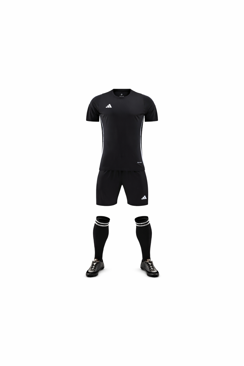 Ensemble match noir Adidas