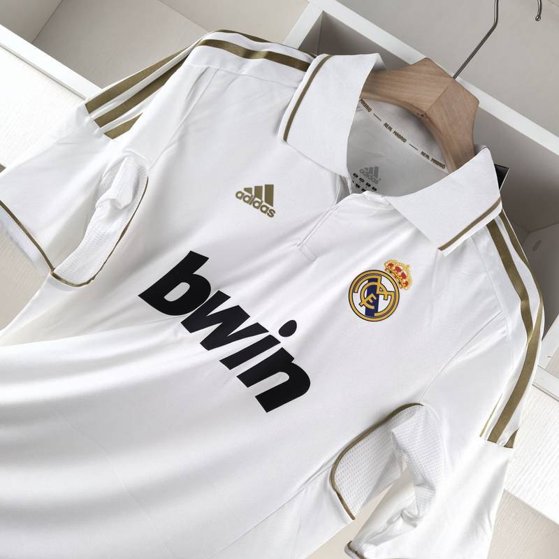 REAL MADRID 2011-12 HOME AUTHENTIC RETRO