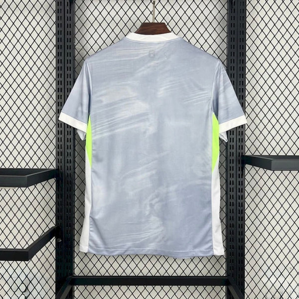 VfL Wolfsburg 2025/26 Extérieur