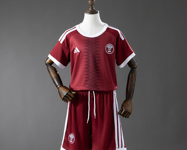 Kit Enfant Qatar Domicile Coupe du Monde 2026