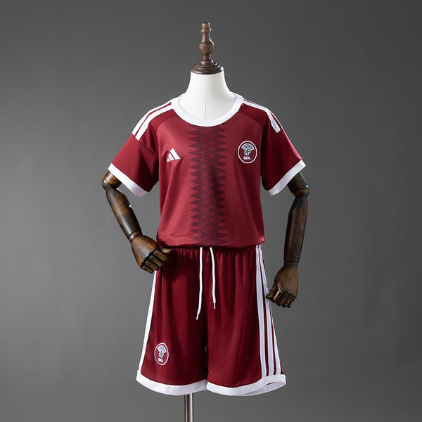 Kit Enfant Qatar Domicile Coupe du Monde 2026