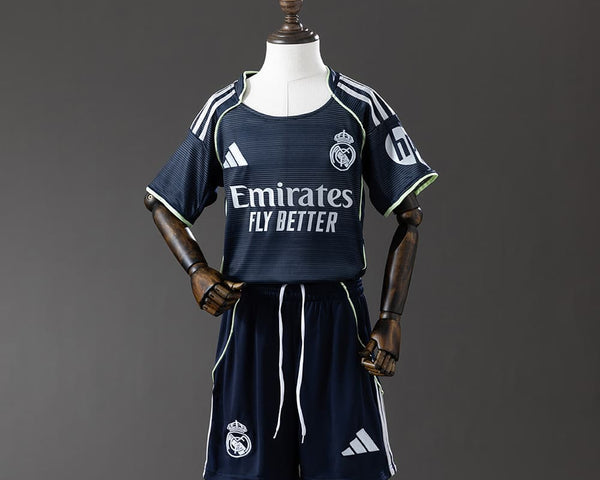 KIT ENFANT 25/26 REAL MADRID EXTÉRIEUR