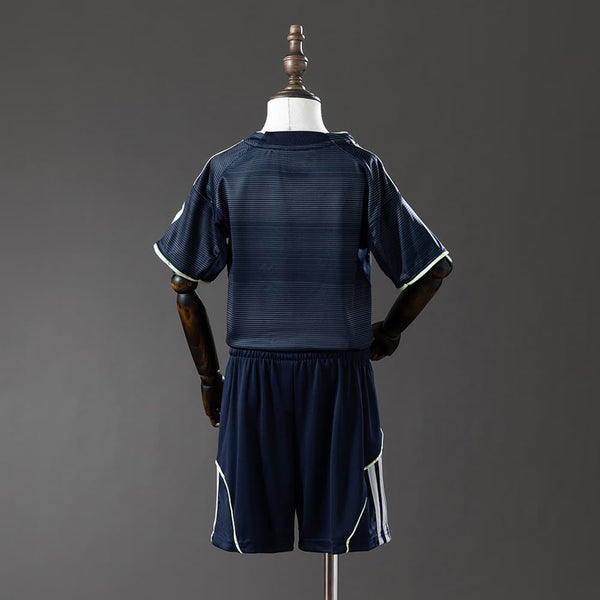 KIT ENFANT 25/26 REAL MADRID EXTÉRIEUR